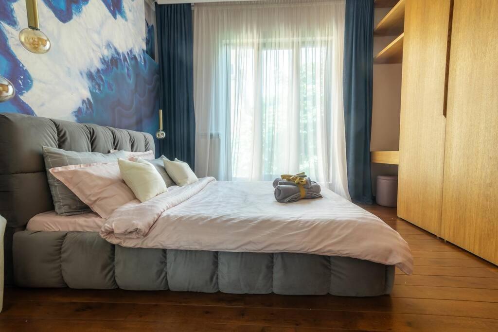 Apartment Design, 2 Bedroom, Ndk, Free Secured Parking *